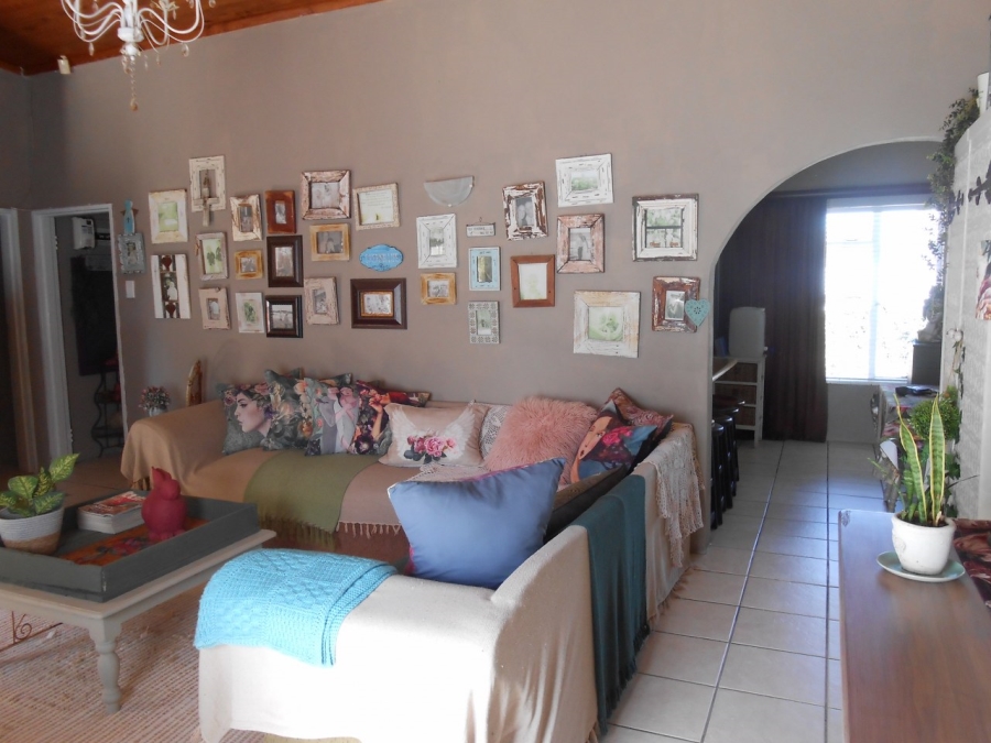 4 Bedroom Property for Sale in Humansdorp Eastern Cape